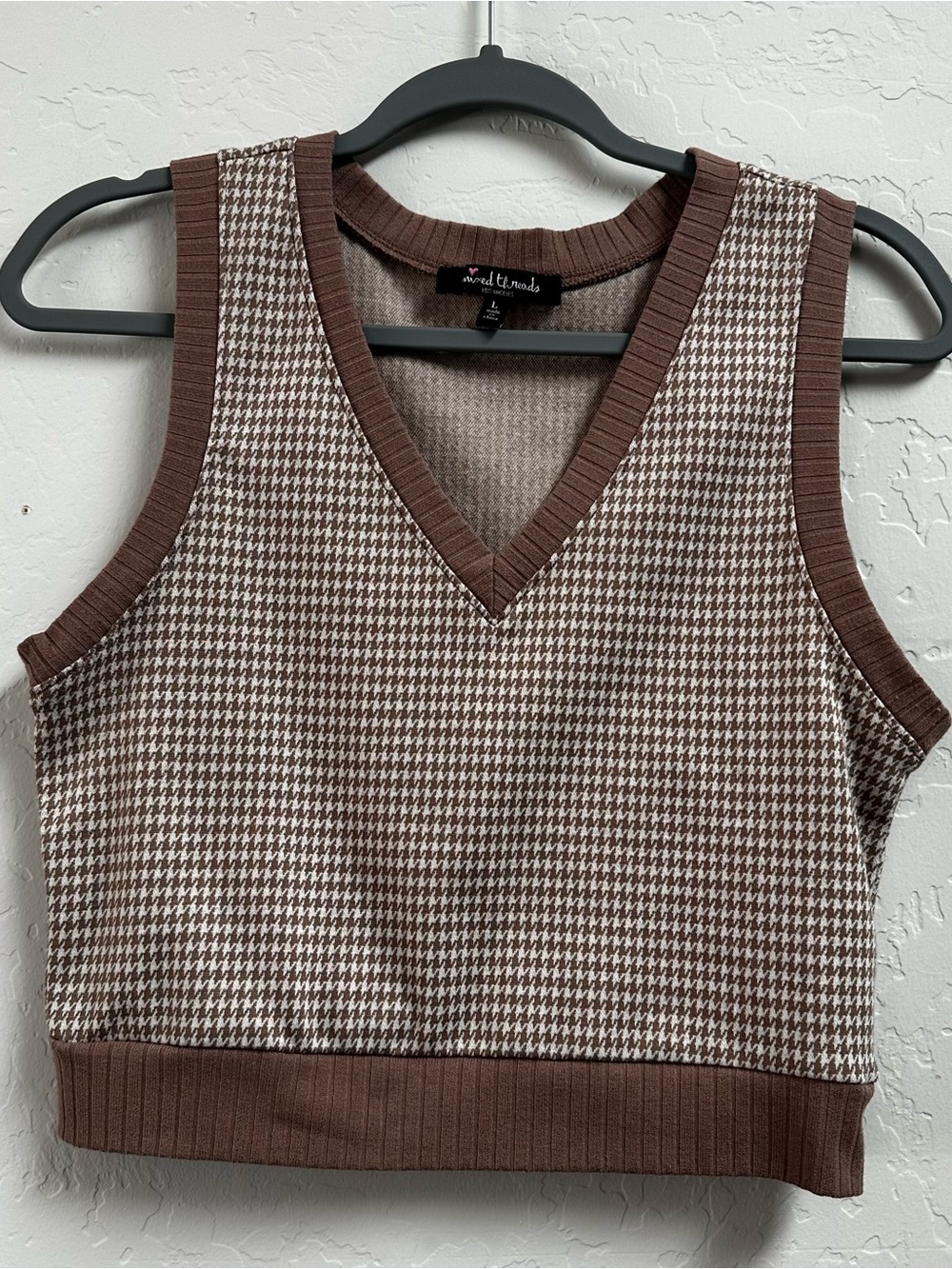 Mixed Threads Brown and Cream Houndstooth Knit V-Neck Tank